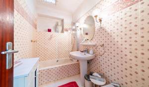 Sale House Goult