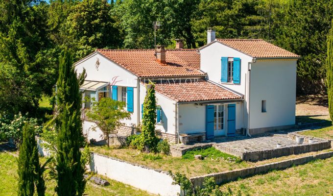 Sale House Goult