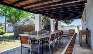 Sale House La Caleta