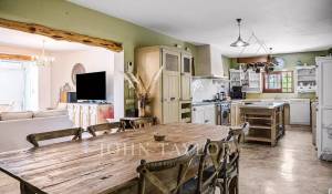 Sale House La Caleta