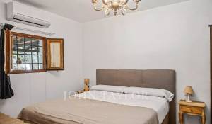 Sale House La Caleta