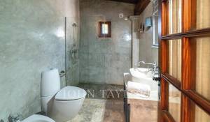 Sale House La Caleta