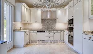 Sale House Lamorlaye