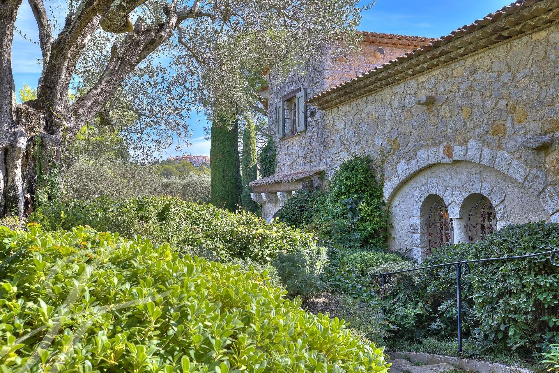 Ad Sale House Mougins SaintBarthélémy (06250) refV0935MGS