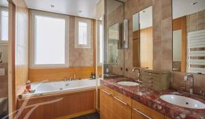 Sale House Paris 16ème