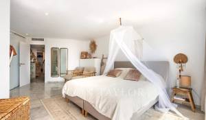Sale House Roca Llisa