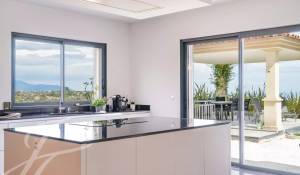 Sale House Roquefort-les-Pins