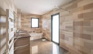 Sale House Roquefort-les-Pins