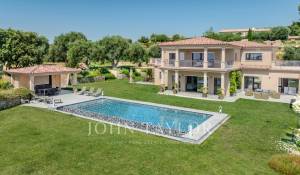 Sale House Roquefort-les-Pins
