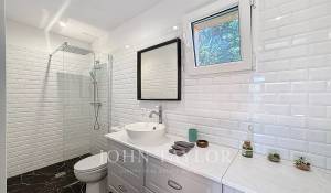 Sale House Roquefort-les-Pins