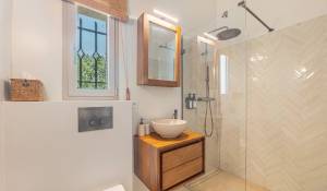 Sale House Roquefort-les-Pins