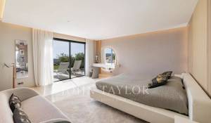 Sale House Roquefort-les-Pins