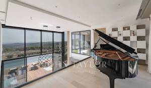 Sale House Roquefort-les-Pins