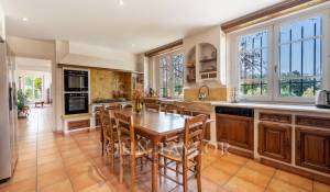 Sale House Roquefort-les-Pins