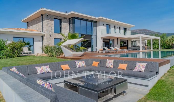 Sale House Roquefort-les-Pins