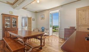 Sale House Roussillon