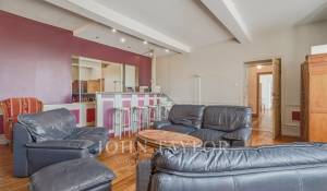 Sale House Roussillon