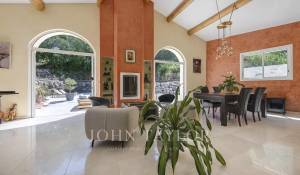 Sale House Saint-Marc-Jaumegarde