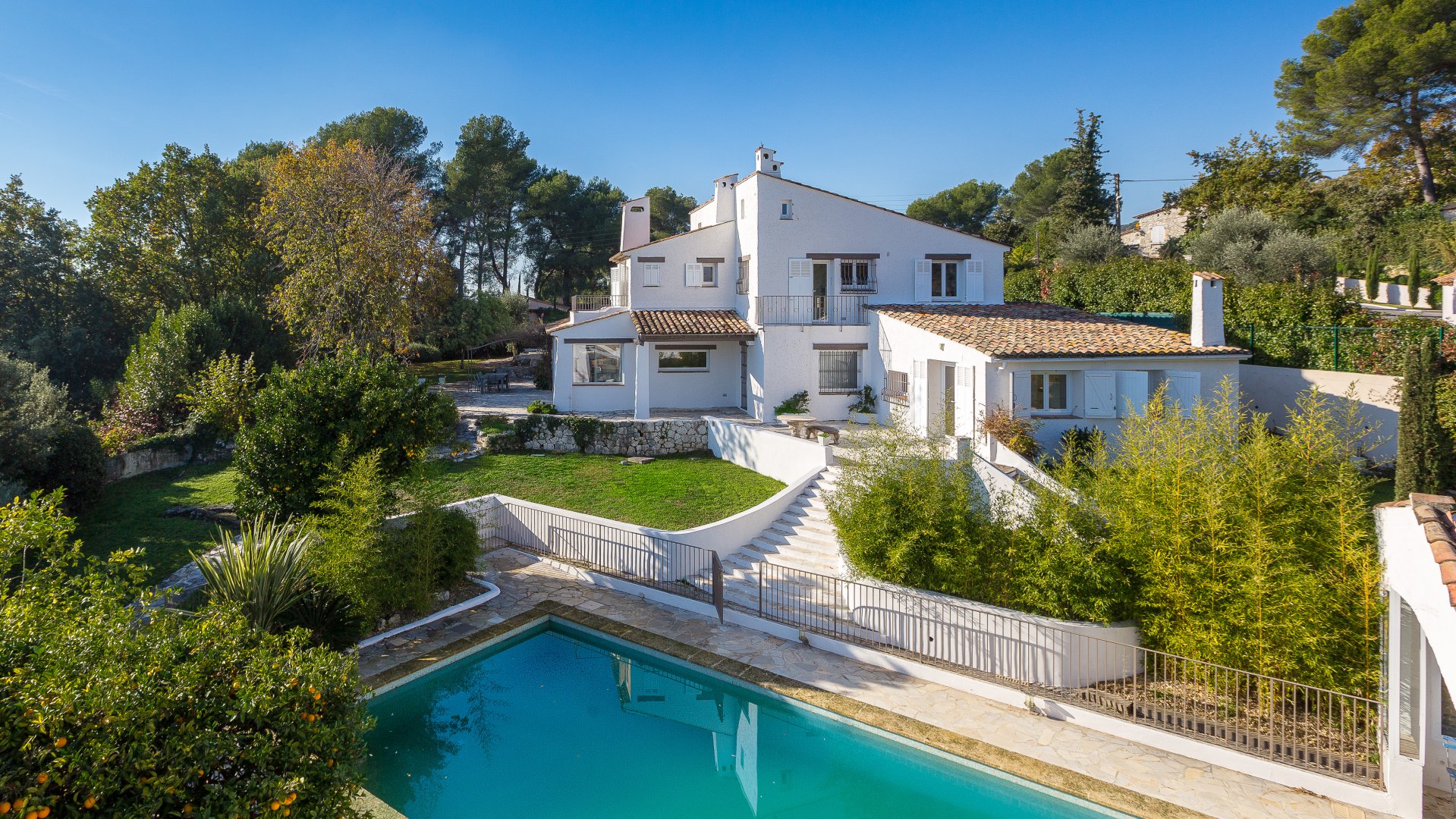 Ad Sale House SaintPauldeVence (06570), 7.0 Rooms refV1931CO