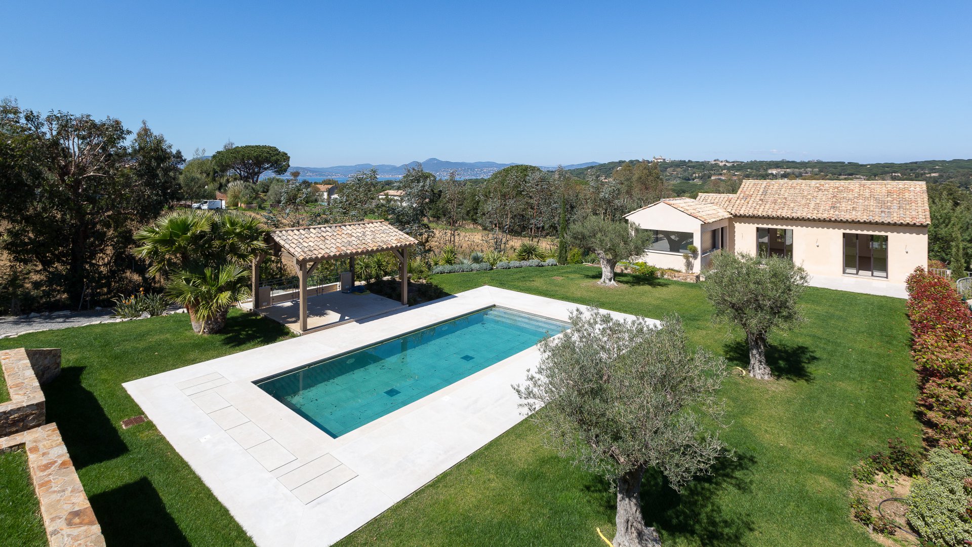 Ad Sale House SaintTropez (83990), 8 Rooms refV1345ST