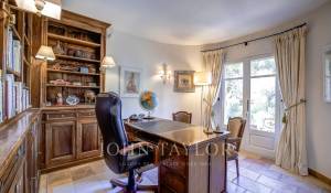 Sale House Valbonne