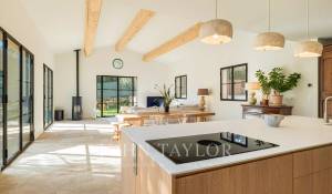 Sale House Valbonne