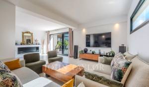 Sale House Valbonne