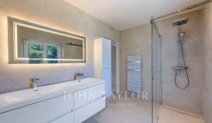 Sale House Valbonne