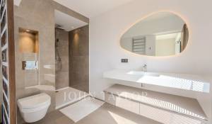 Sale House Valbonne
