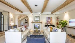 Sale House Valbonne