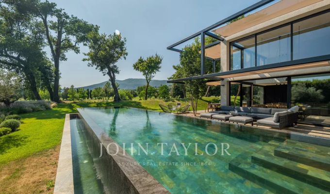 Sale House Valbonne