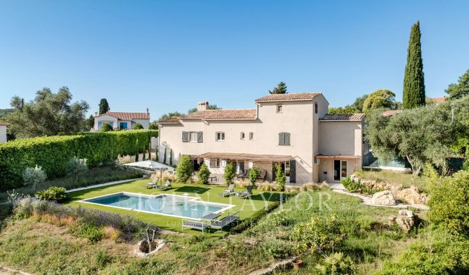 Sale House Valbonne