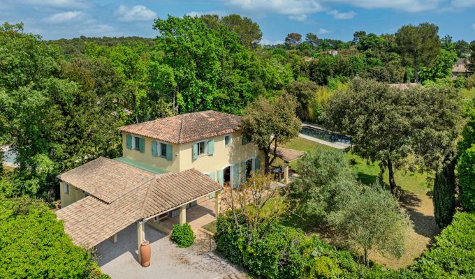 Sale House Valbonne