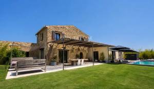Sale House Vaugines