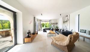 Sale House Vaugines
