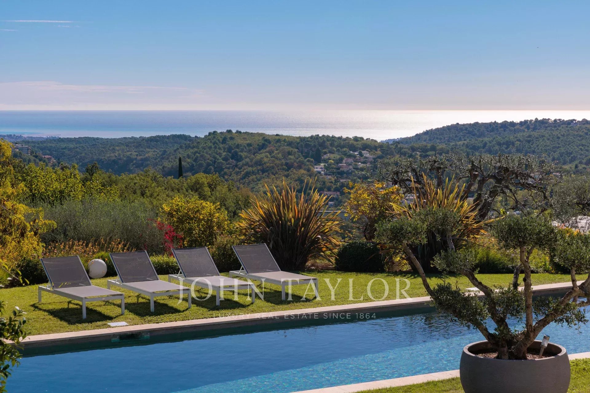 Ad Sale House Vence (06140), 9.0 Rooms refV2507CO