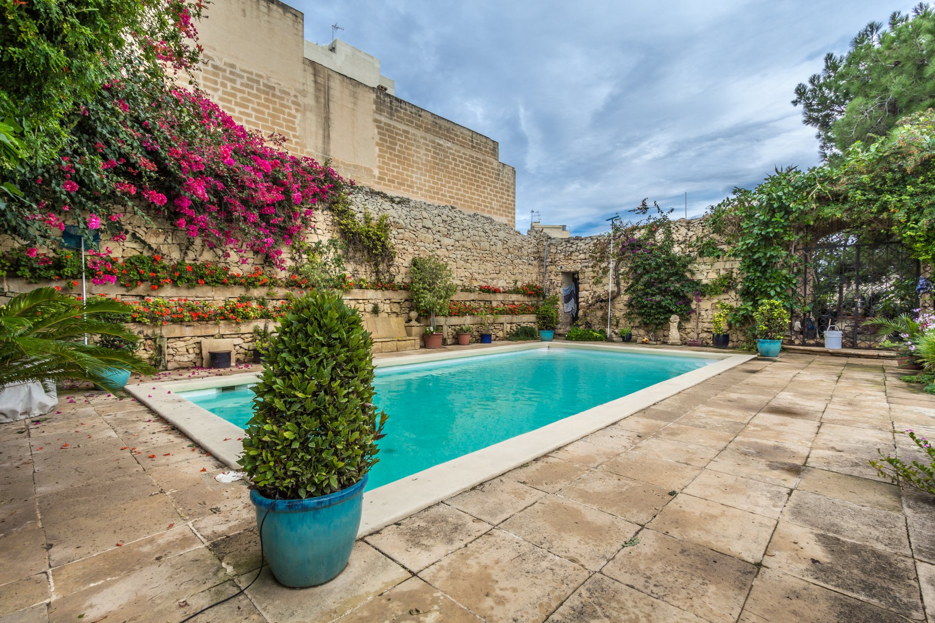 Ad Sale House Zejtun (ZTN) refV0104MT