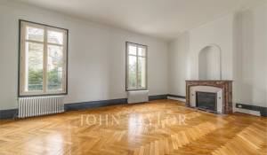 Sale Mansion Bègles