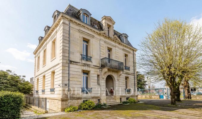Sale Mansion Bègles