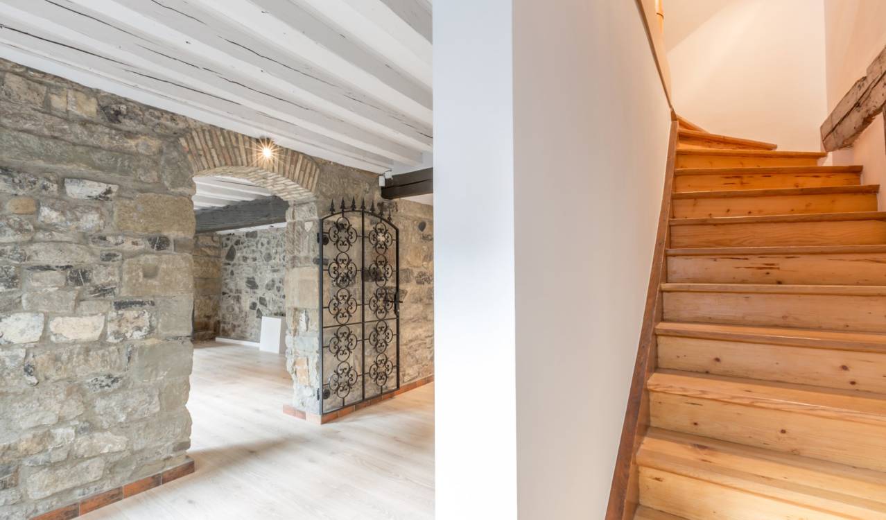 Ad Sale Mansion Genève EauxVivesLac (1207), 8 Rooms refV0572GE