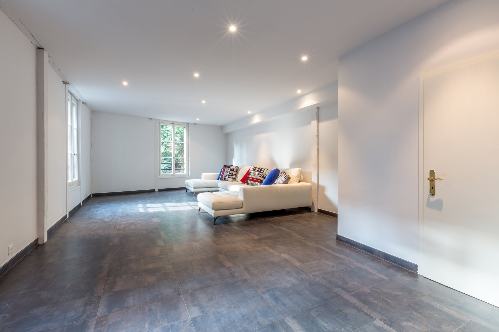 Ad Sale Mansion Genève EauxVivesLac (1207), 8 Rooms refV0572GE