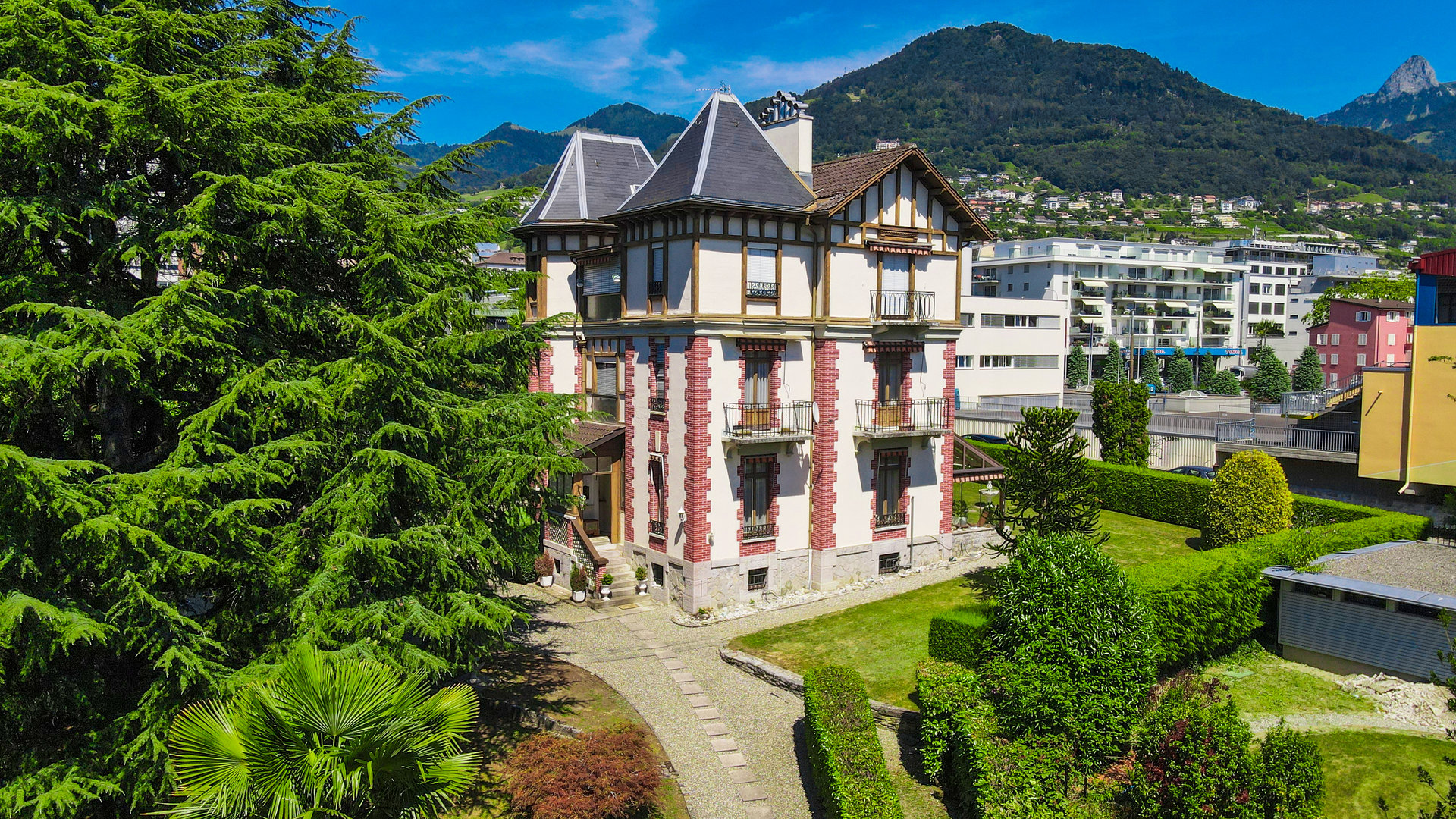 Ad Sale Mansion Montreux (1820), 9 Rooms refV0193MX