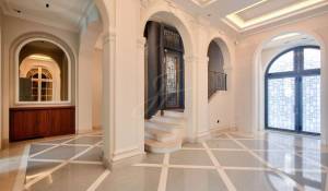 Sale Mansion Paris 16ème