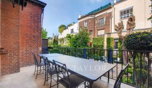 Sale Mansion Paris 16ème