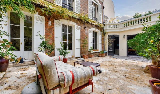 Sale Mansion Paris 16ème