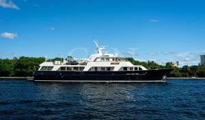 Sale Motor Yacht 