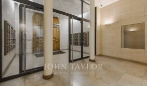 Sale Office Aix-en-Provence