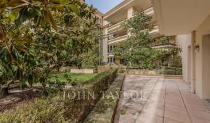 Sale Office Aix-en-Provence