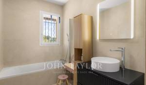 Sale Plot of land Valbonne