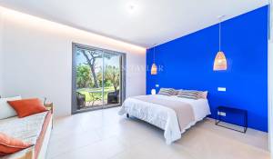 Sale Property Cabrières-d'Avignon